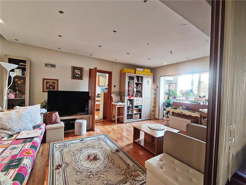 Calea Mosilor,  et.4/8, la 8 min de metrou Obor